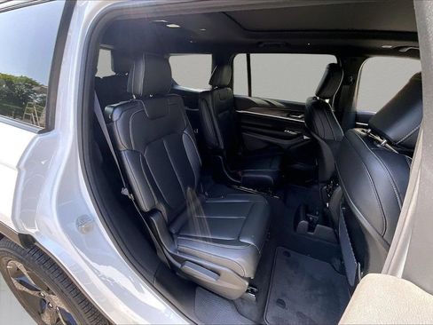 New 2026 Jeep Grand Cherokee L Limited w/ Limited Altitude Package RWD image 19