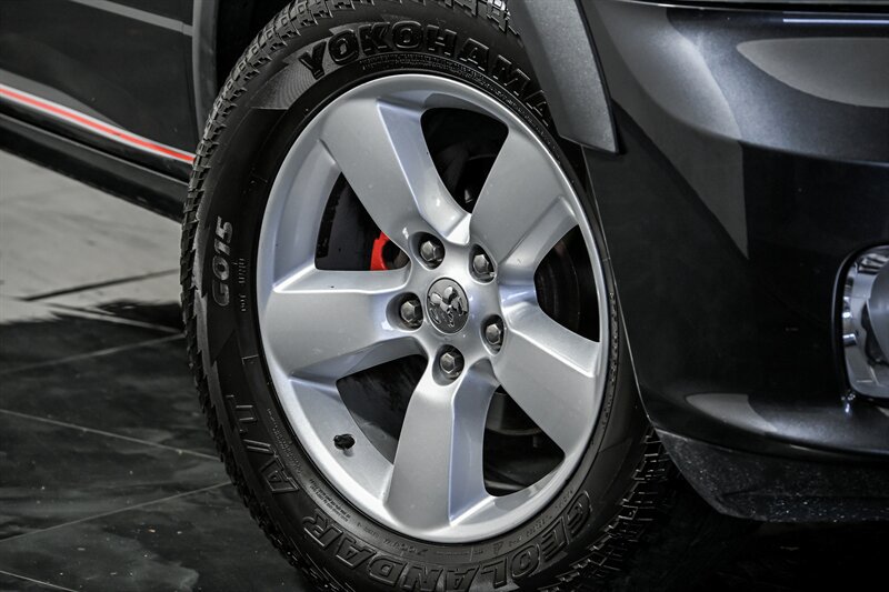 Used 2014 RAM 1500 Express AWD/4WD image 3