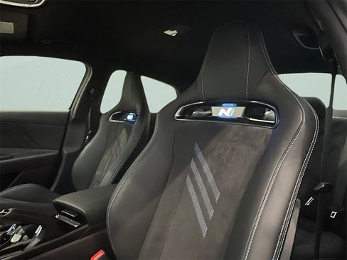 New 2026 Hyundai Elantra N Base image 9