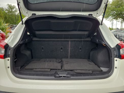 Certified 2022 Nissan Rogue Sport SL w/ Premium Package FWD image 9