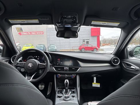 New 2025 Alfa Romeo Giulia image 13