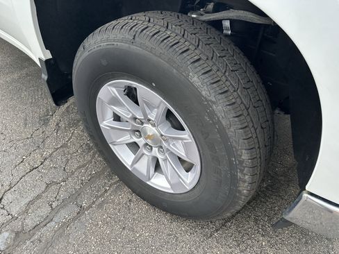 Used 2025 Chevrolet Silverado 1500 W/T image 10