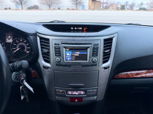 Used 2012 Subaru Outback 3.6R Limited w/ Moonroof Pkg image 27