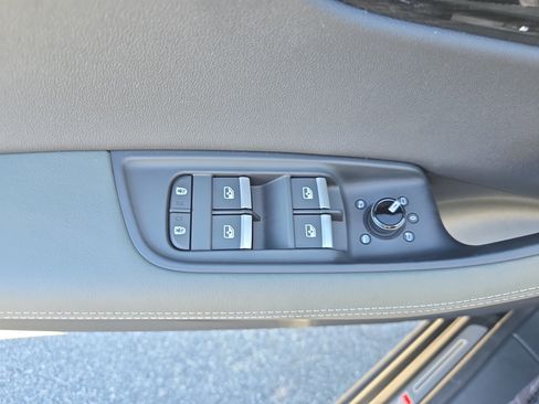 New 2025 Audi Q8 Premium Plus image 26