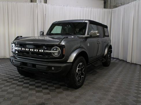 Used 2023 Ford Bronco Outer Banks image 26