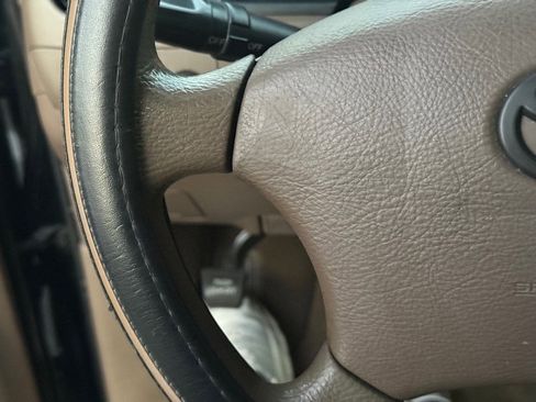 Used 2003 Toyota Sequoia SR5 image 15