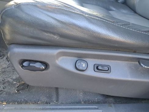 Used 2005 Ford Explorer Sport Trac XLT image 23