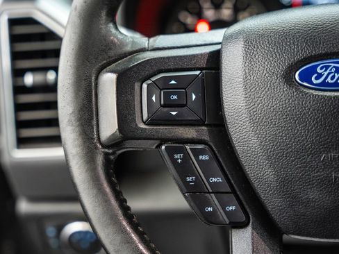 Used 2019 Ford F150 XLT w/ Equipment Group 302A Luxury AWD/4WD image 37