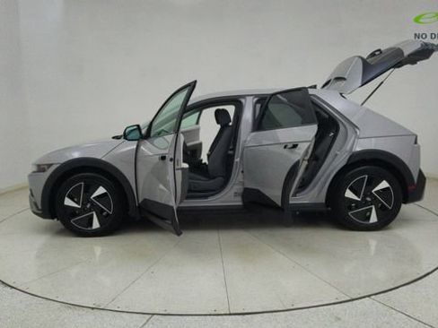 Used 2025 Hyundai Ioniq 5 SE RWD image 71