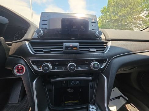 Used 2021 Honda Accord EX-L image 16