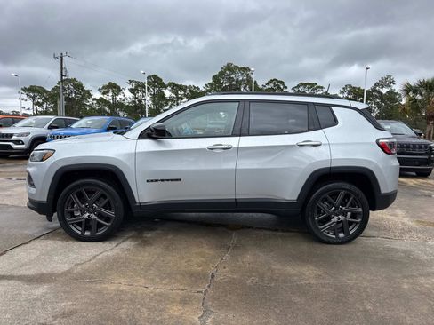 New 2026 Jeep Compass Latitude AWD/4WD image 6