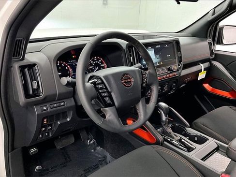 New 2025 Nissan Frontier PRO-4X image 6