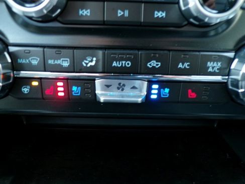 Used 2024 Ford F250 Lariat w/ Lariat Ultimate Package image 31