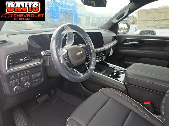 New 2027 Chevrolet Suburban Premier w/ Sun And Tow Package AWD/4WD image 24