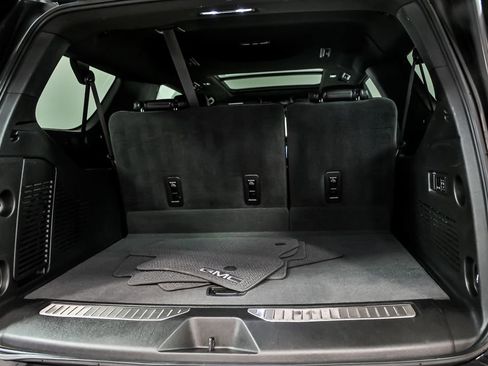 Used 2023 GMC Yukon XL Denali w/ Max Trailering Package AWD/4WD image 9