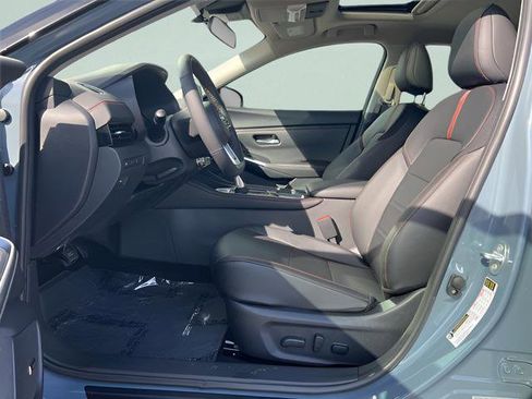 New 2025 Nissan Sentra SR w/ SR Premium Package image 10