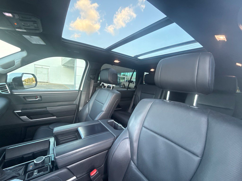 Used 2023 Toyota Sequoia Platinum AWD/4WD image 8