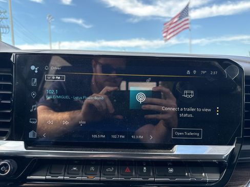 Used 2023 Chevrolet Silverado 1500 LT w/ Leather Package image 18