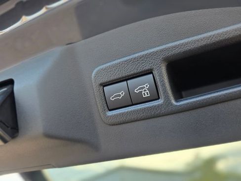 New 2026 Subaru Solterra image 11