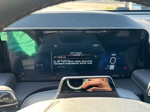 New 2025 Lincoln Aviator AWD w/ Equipment Group 101A image 33