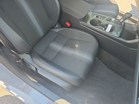 Used 2025 Honda Civic Sport image 10
