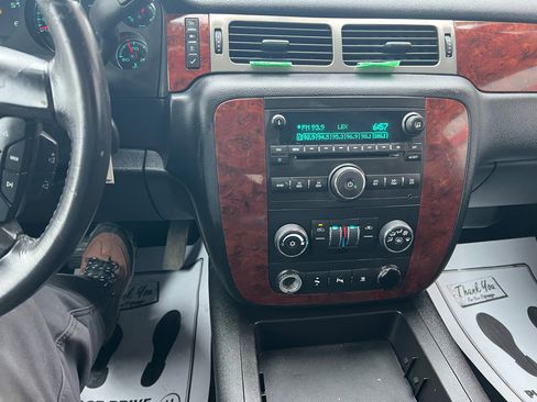 Used 2009 Chevrolet Avalanche LT w/ Convenience Package #1 image 18