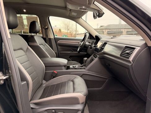 Used 2021 Volkswagen Atlas SEL Premium image 14