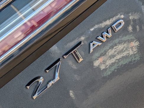 Used 2020 Lincoln Nautilus Reserve w/ Equipment Group 202A image 11