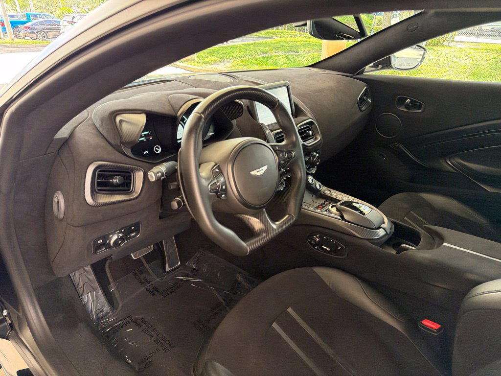 Used 2021 Aston Martin V8 Vantage Coupe RWD image 6