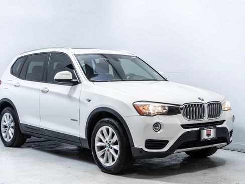 Used 2017 BMW X3 xDrive28i image 9