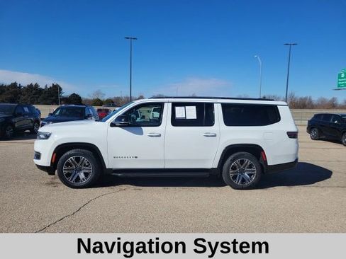 Used 2024 Jeep Wagoneer L Series II image 3