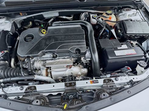 Used 2022 Chevrolet Malibu LT image 28