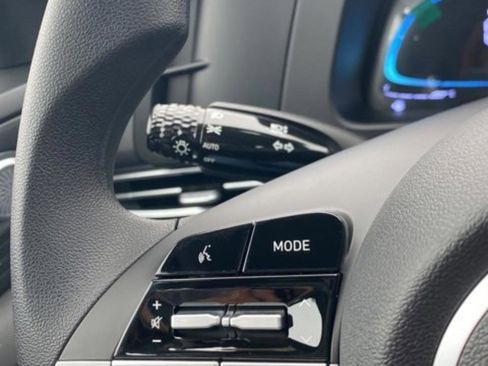 New 2026 Hyundai Elantra SE image 21