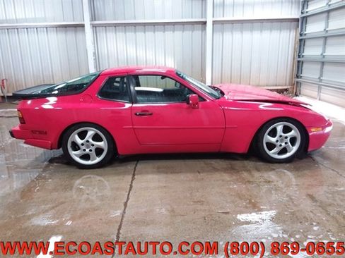 Used 1986 Porsche 944 Turbo image 6