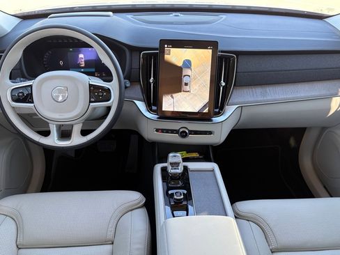 New 2026 Volvo XC90 T8 Ultra w/ Protection Package Premier image 11