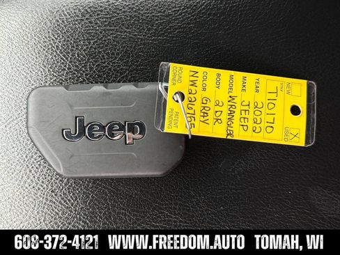Used 2022 Jeep Wrangler Sport AWD/4WD image 27