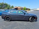 Used 2018 Dodge Charger SXT w/ Blacktop Package image 2