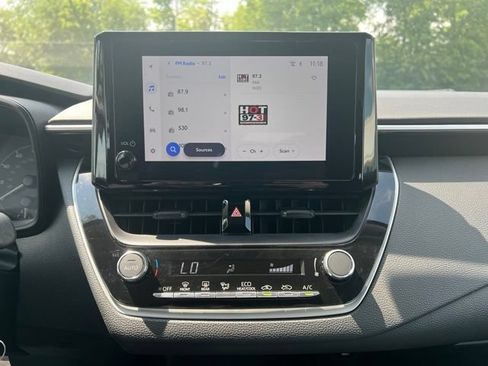 Used 2023 Toyota Corolla LE FWD image 16