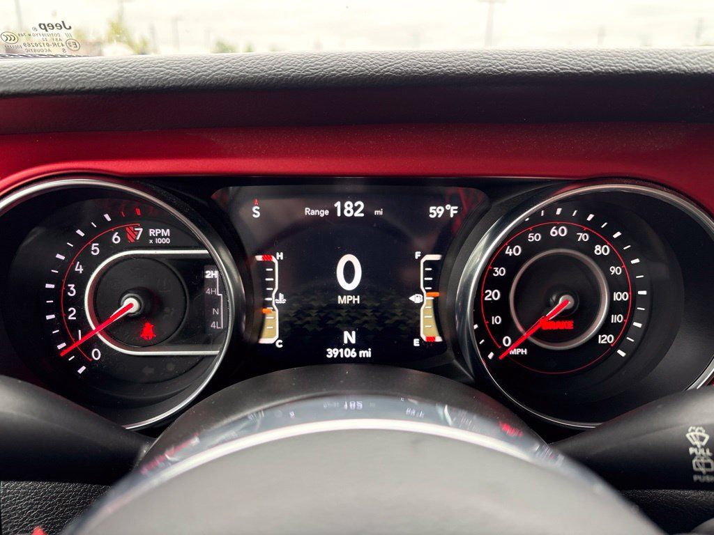 Used 2022 Jeep Wrangler Unlimited Rubicon w/ Dual Top Group AWD/4WD image 29