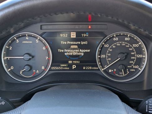 Used 2024 Mitsubishi Outlander SE AWD/4WD image 24