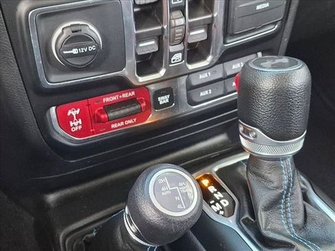 Used 2023 Jeep Wrangler Unlimited Rubicon 4xe AWD/4WD image 11