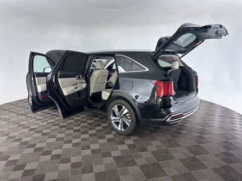 Certified 2023 Kia Sorento SX Prestige image 18