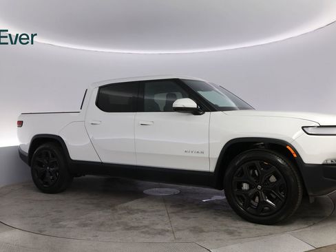 Used 2023 Rivian R1T Adventure image 14