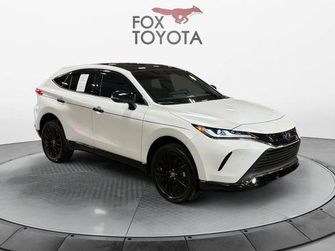 Used 2024 Toyota Venza Nightshade image 8