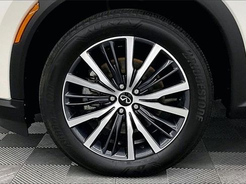 Used 2024 INFINITI QX60 Autograph image 9
