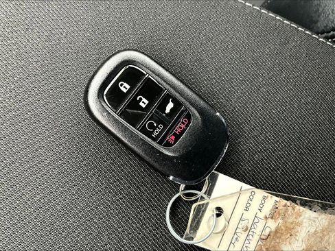 Used 2023 Honda Civic Sport image 10