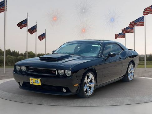 Used 2012 Dodge Challenger R/T Plus RWD image 3