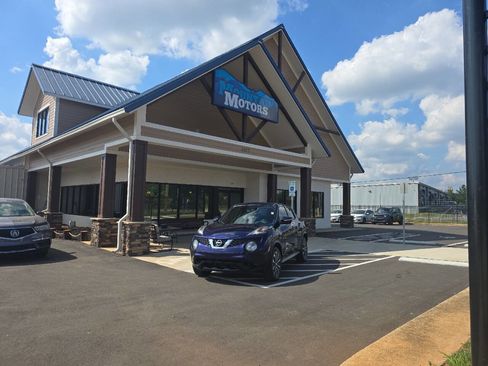 Used 2017 Nissan Juke SV w/ Technology Package image 1