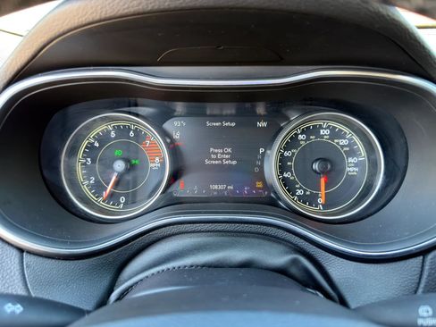 Used 2021 Jeep Cherokee Trailhawk w/ Sun, Sound & Nav Group AWD/4WD image 39