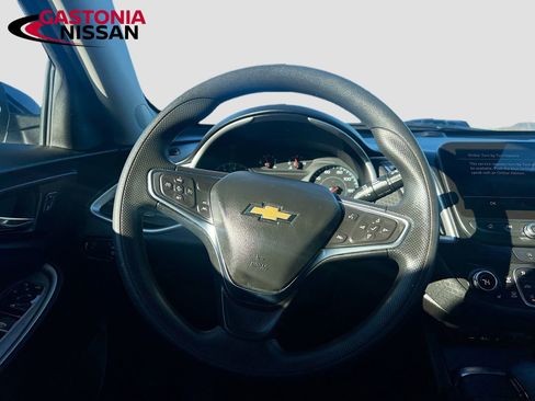 Used 2024 Chevrolet Malibu LT image 30